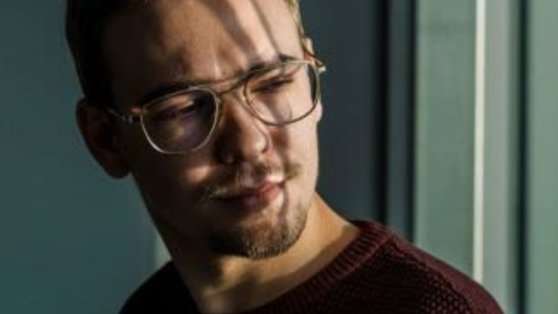 Farsightedness symptoms and&nbsp; treatment and when to visit&nbsp; Royal Spanish Center